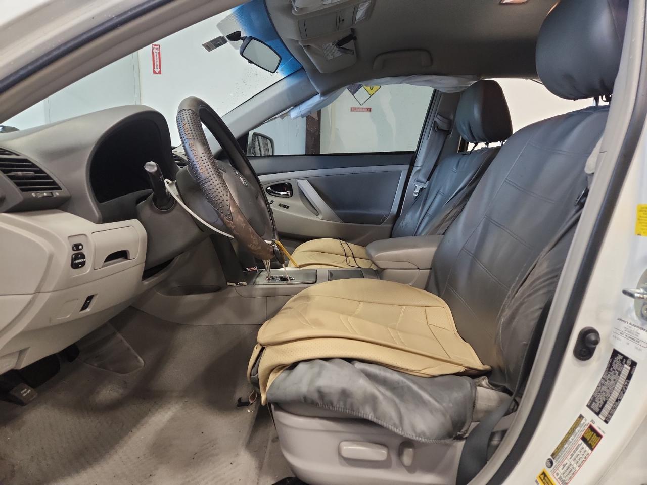 2011 Toyota Camry Le - Фото 7