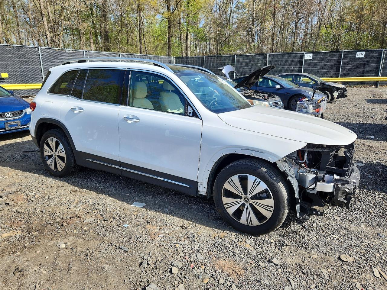 2023 Mercedes-Benz Eqb 300 4Matic - Image 4