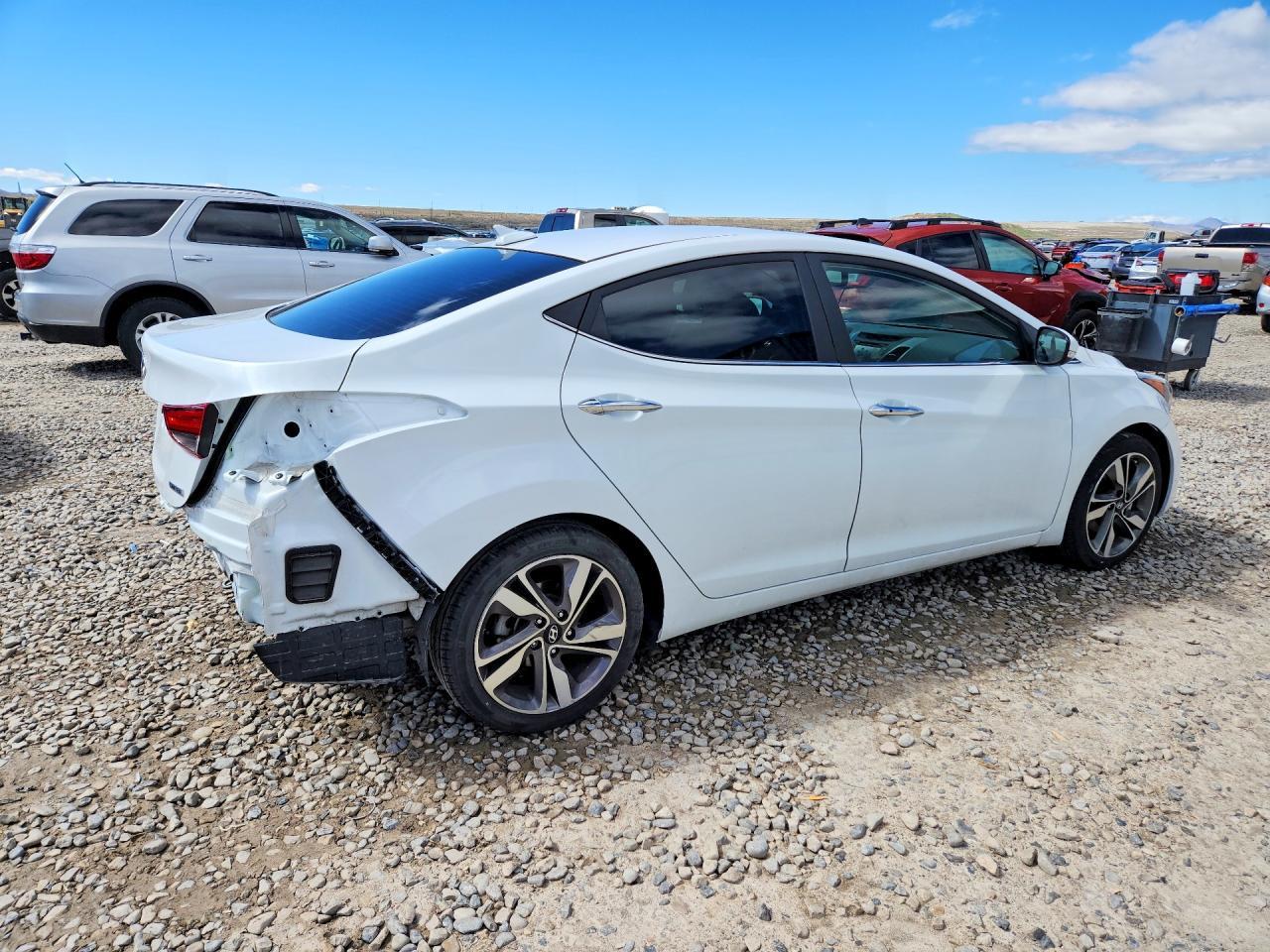 2015 Hyundai Elantra - Фото 3