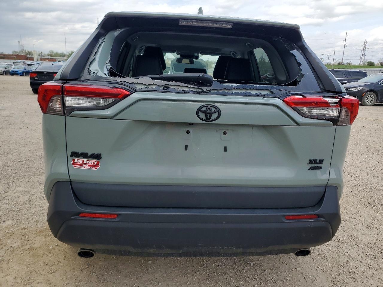 2020 Toyota Rav4 Xle Premium - Image 6