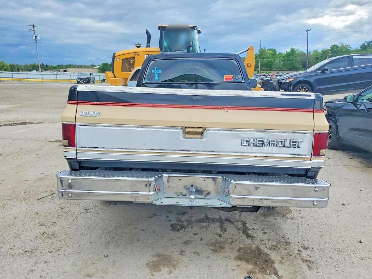 1984 Chevrolet C10 Fleetside W/Long - Фото 6
