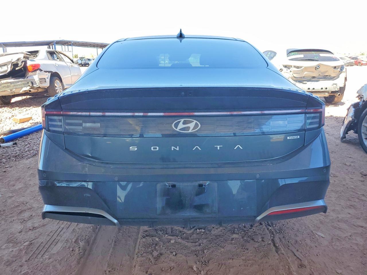 2025 Hyundai Sonata Hybrid Limited - Image 6