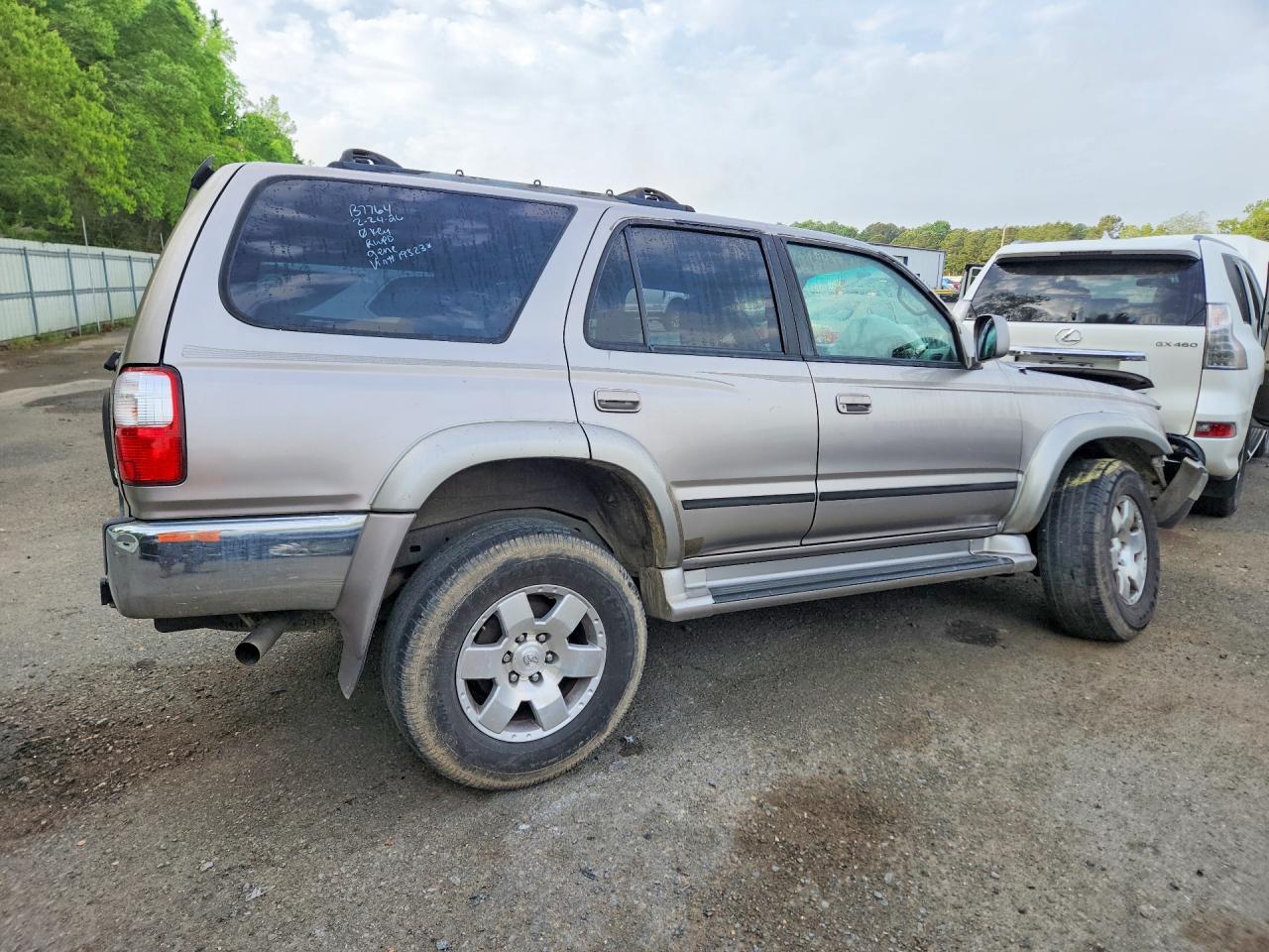 2001 Toyota 4Runner Sr5 - Image 3