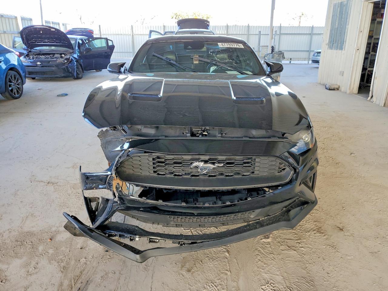 2022 Ford Mustang - Фото 5