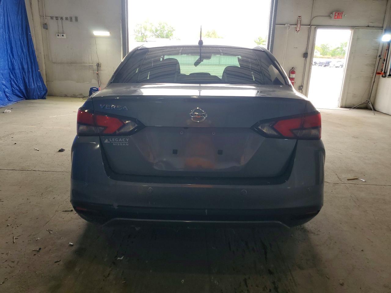 2021 Nissan Versa S - Image 6