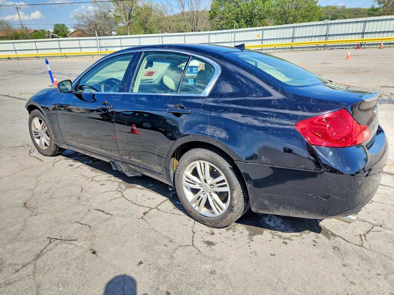 2012 Infiniti G37 Sedan X - Image 2