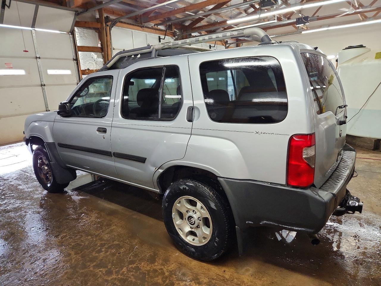 2001 Nissan Xterra Xe-V6 - Фото 2