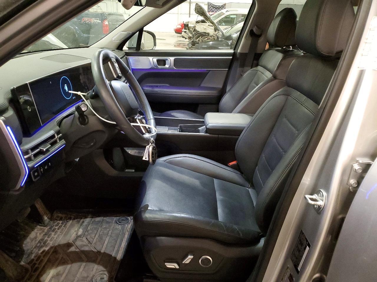 2025 Hyundai Santa Fe Limited - Image 7