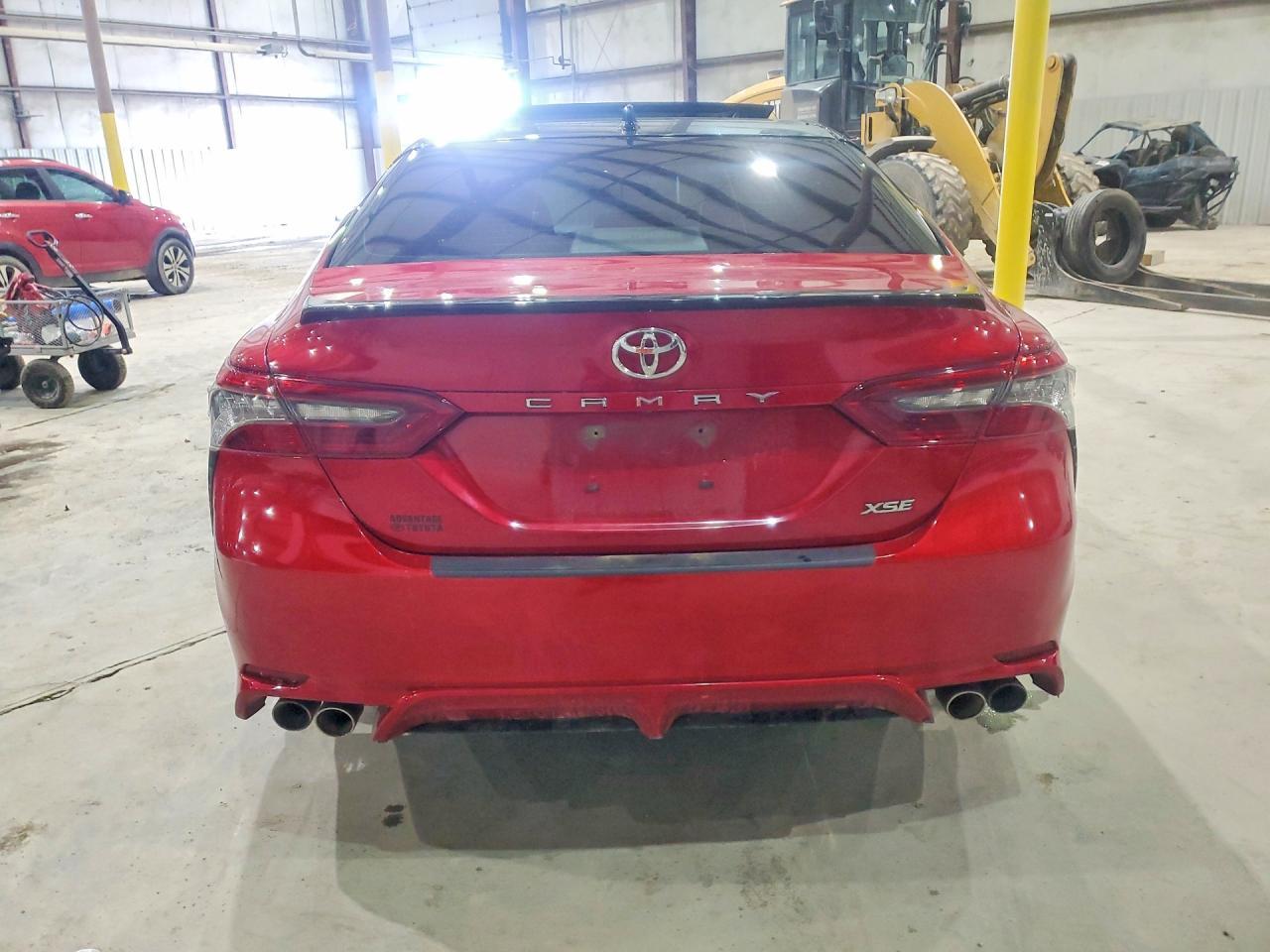 2021 Toyota Camry Xse - Фото 6