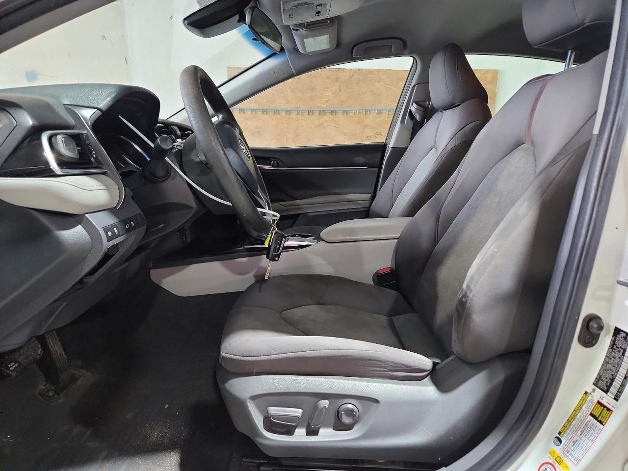 2018 Toyota Camry Le - Фото 7