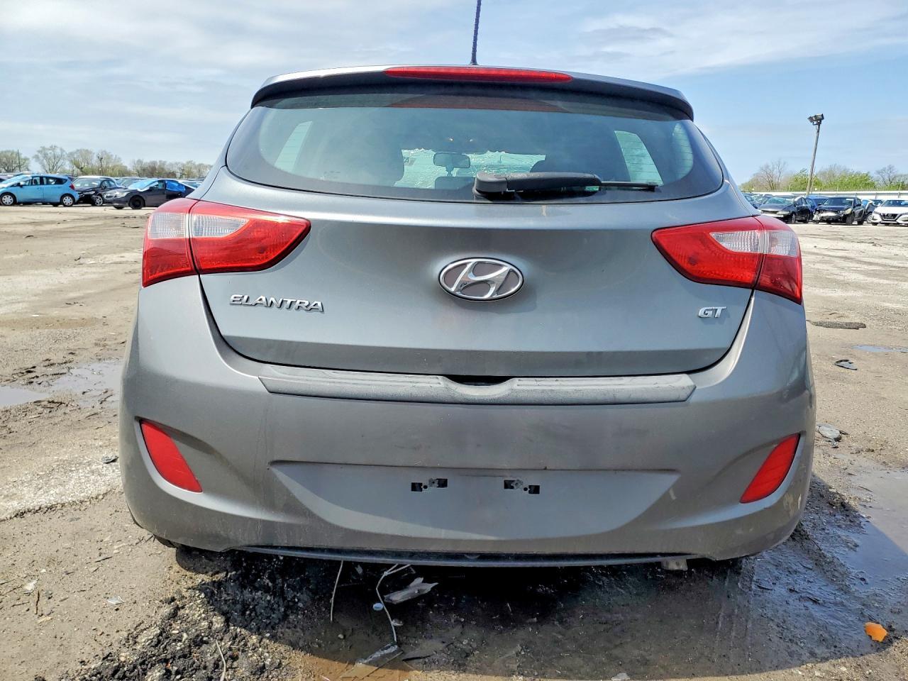 2017 Hyundai Elantra Gt Base - Фото 6