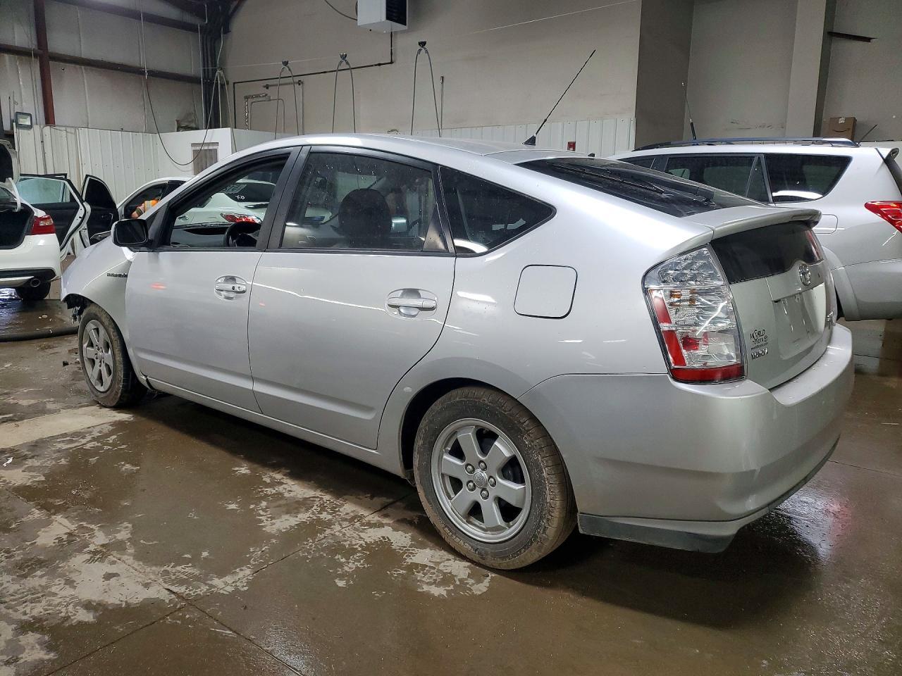 2007 Toyota Prius Base - Image 2