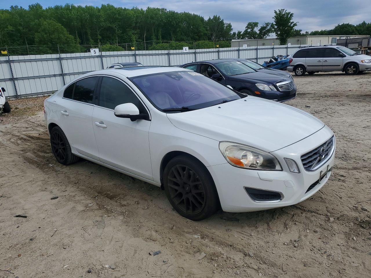 2013 Volvo S60 T5 - Image 4
