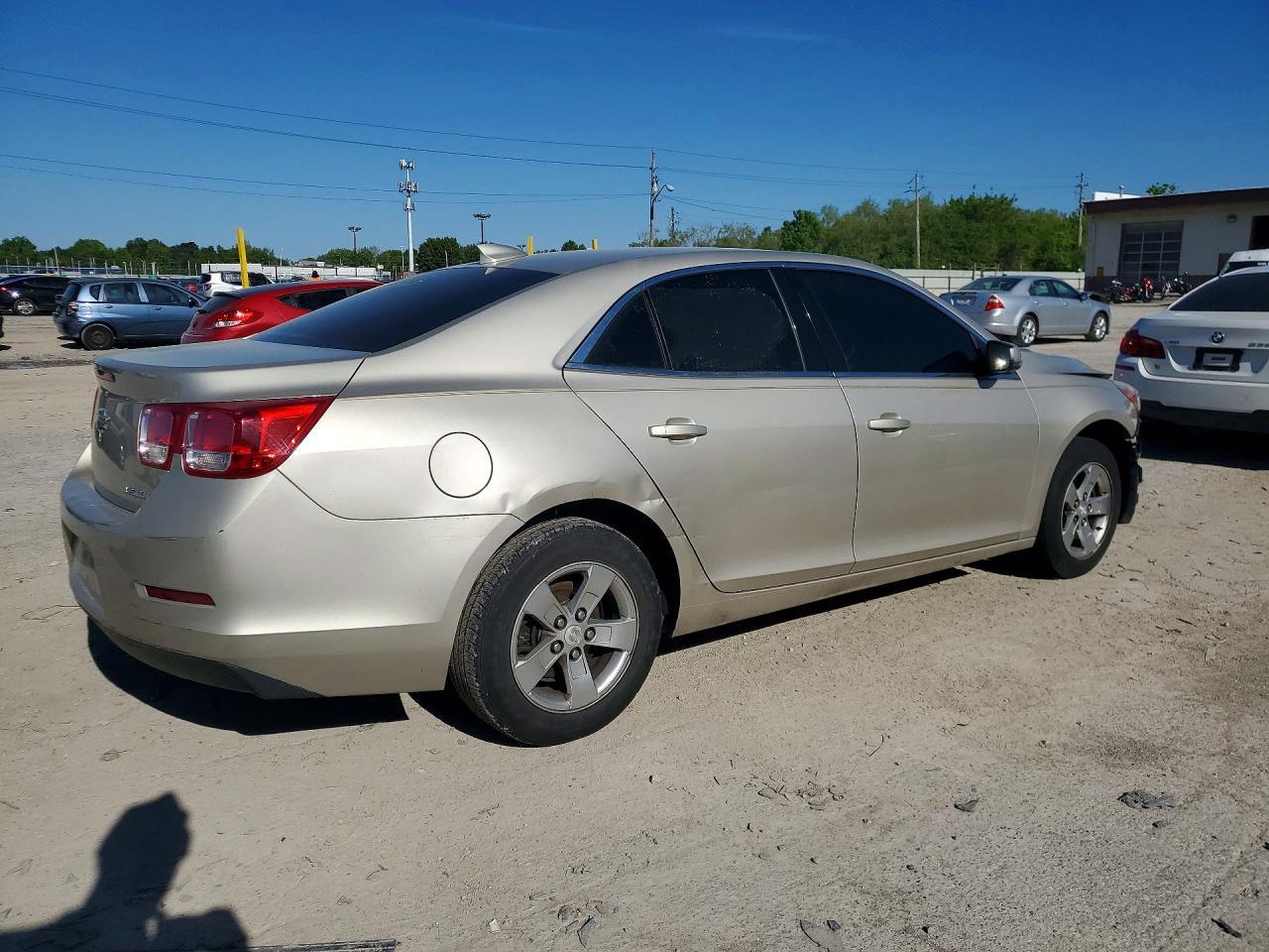 2016 Chevrolet Malibu - Image 3