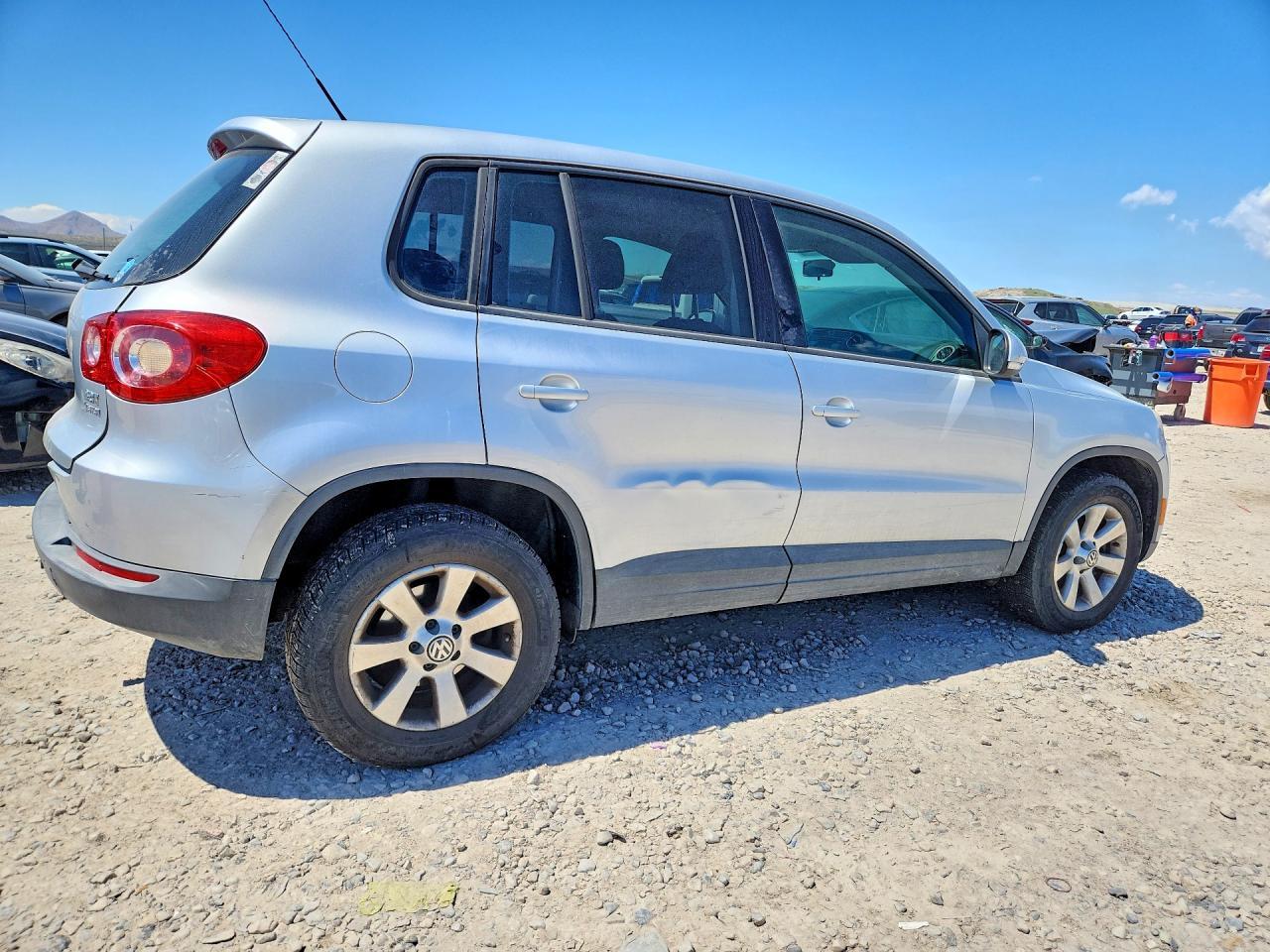 2010 Volkswagen Tiguan Se - Фото 3