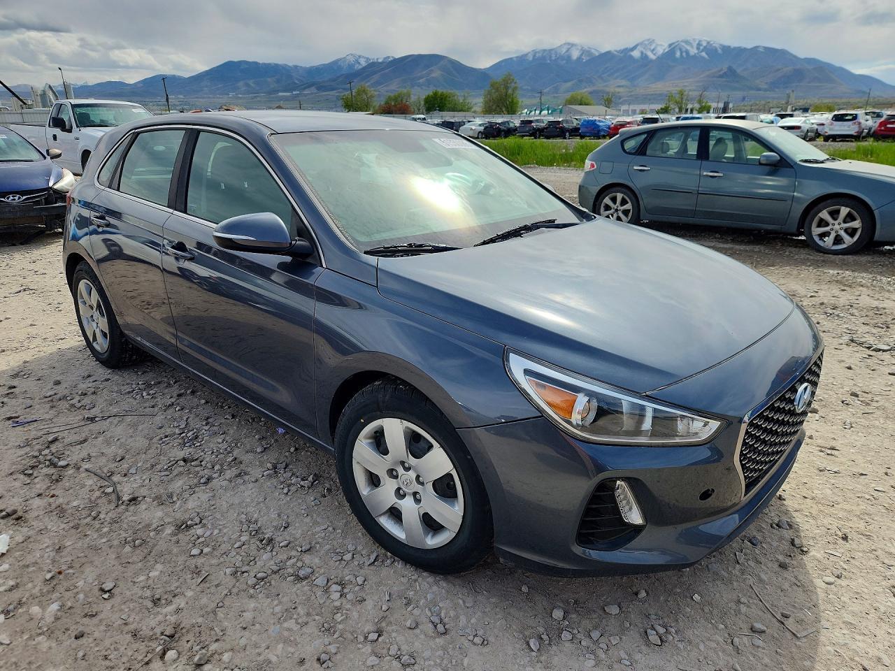 2018 Hyundai Elantra Gt Base - Image 4