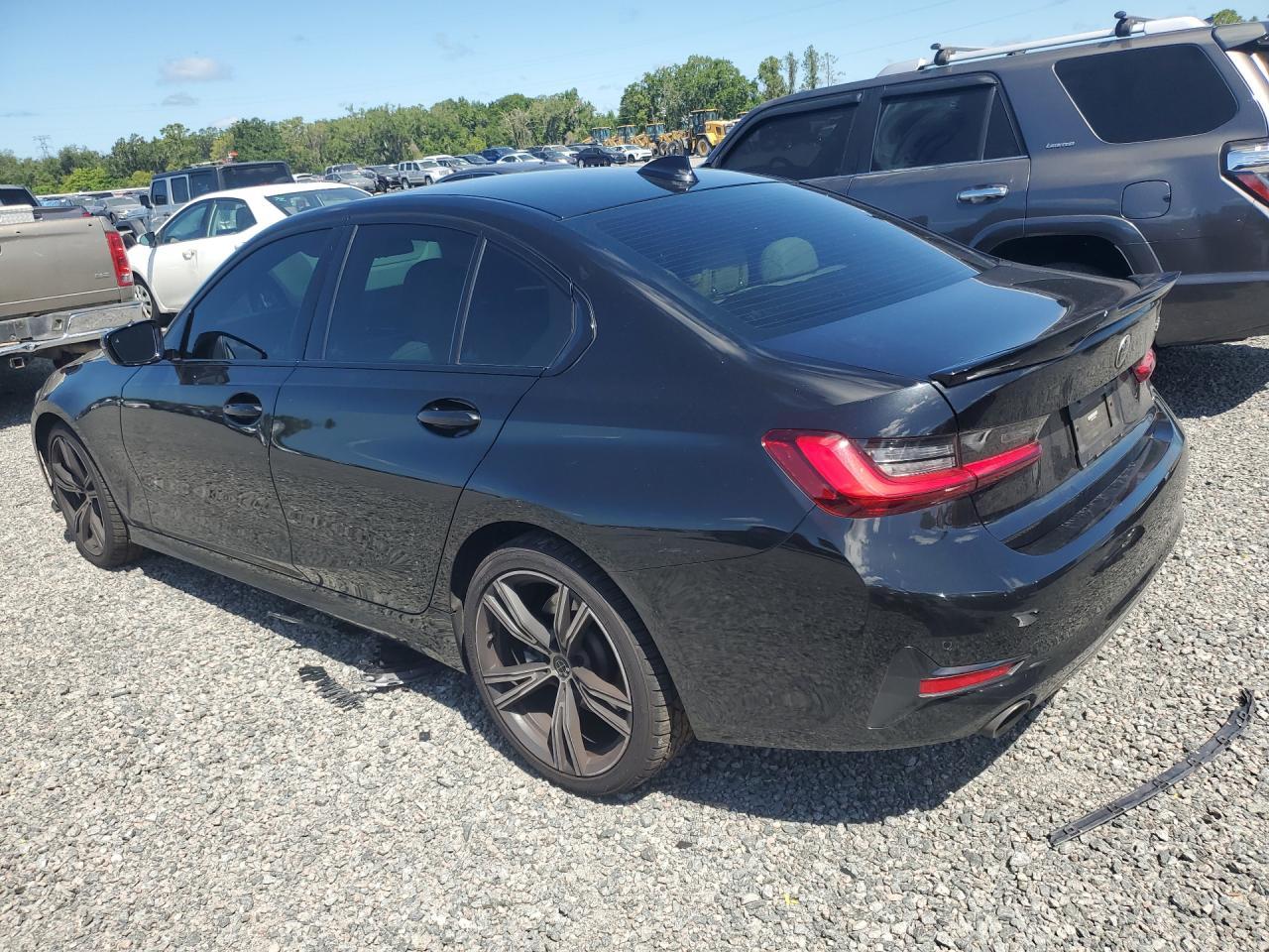 2022 BMW 330I - Фото 2