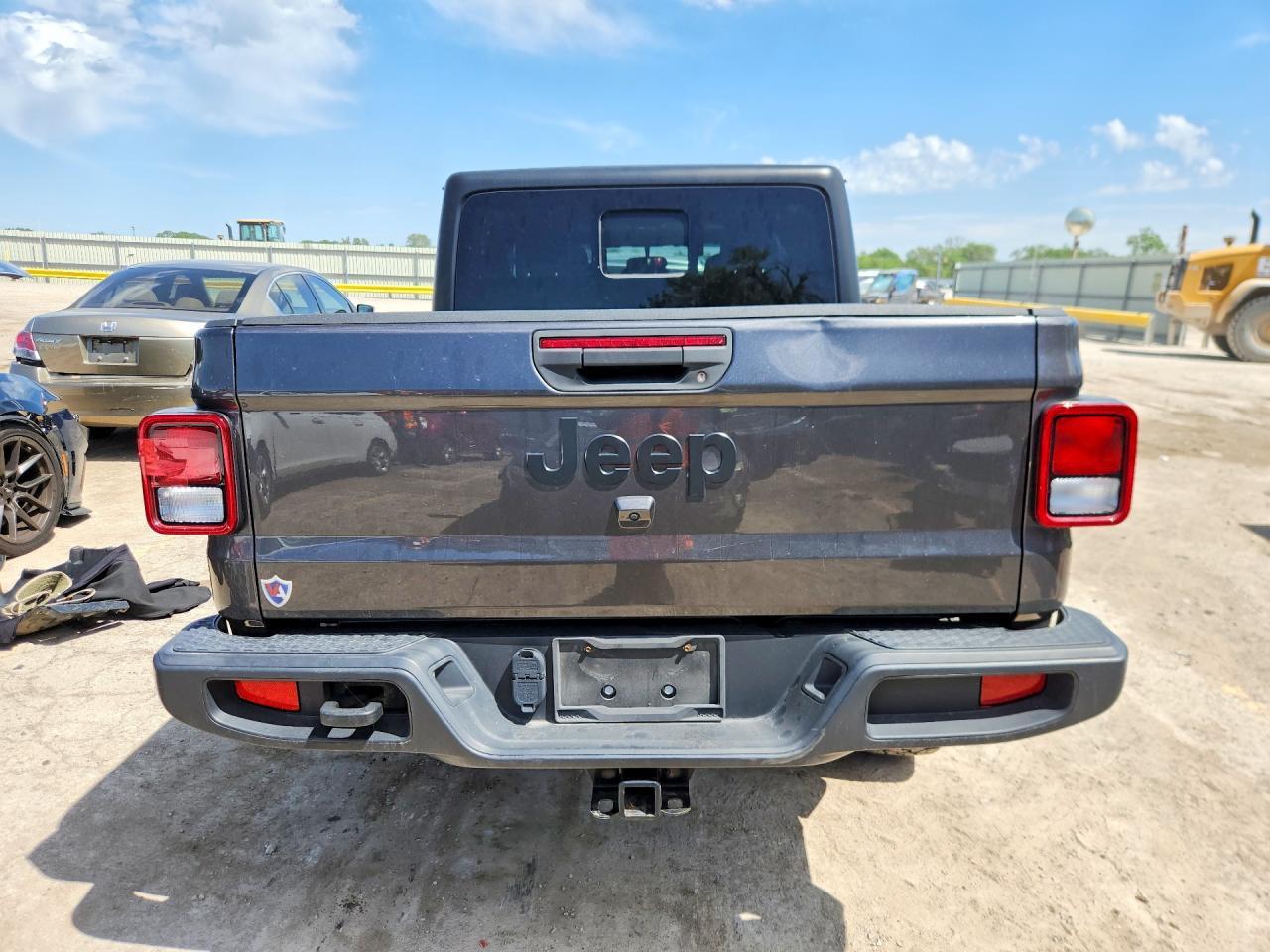 2022 Jeep Gladiator Sport - Image 6