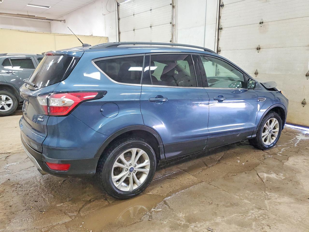2018 Ford Escape Se - Фото 3