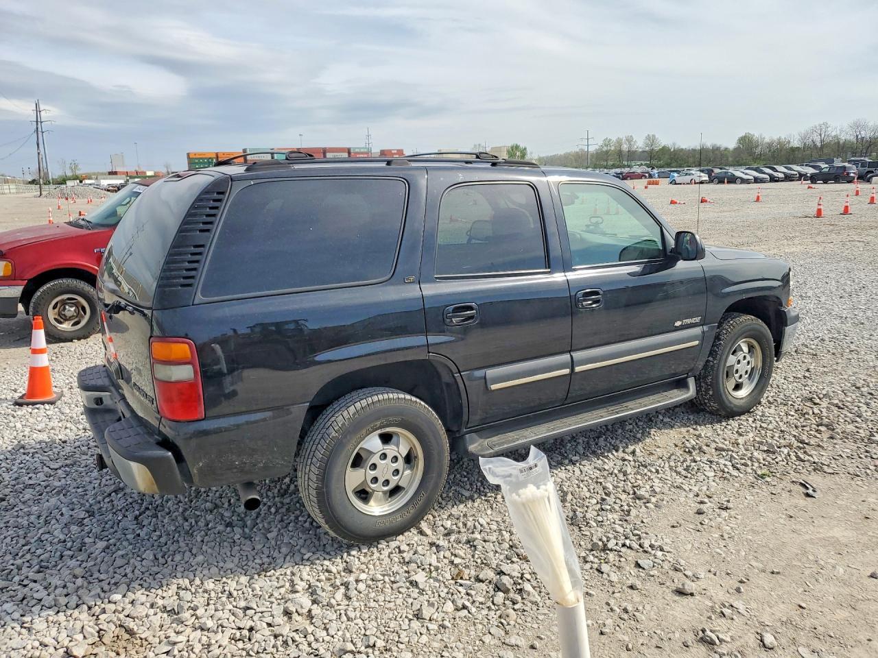 2003 Chevrolet Tahoe K1500 - Фото 3