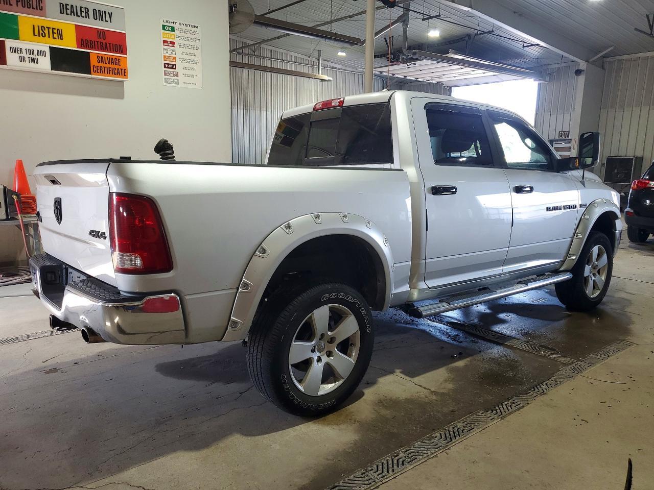 2011 Dodge Ram 1500 - Фото 3