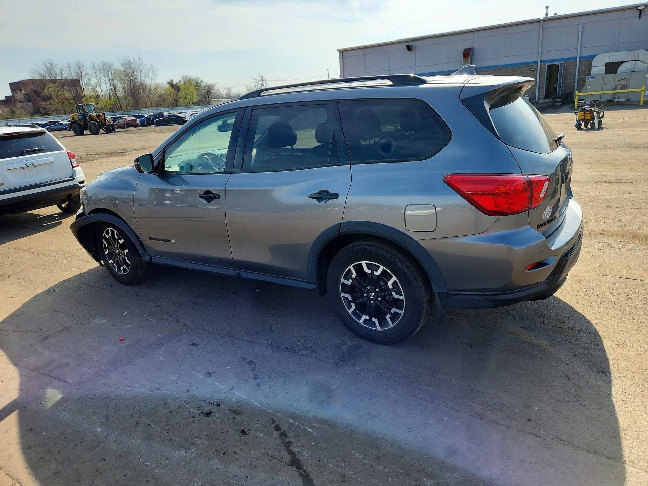 2020 Nissan Pathfinder Sv - Фото 2