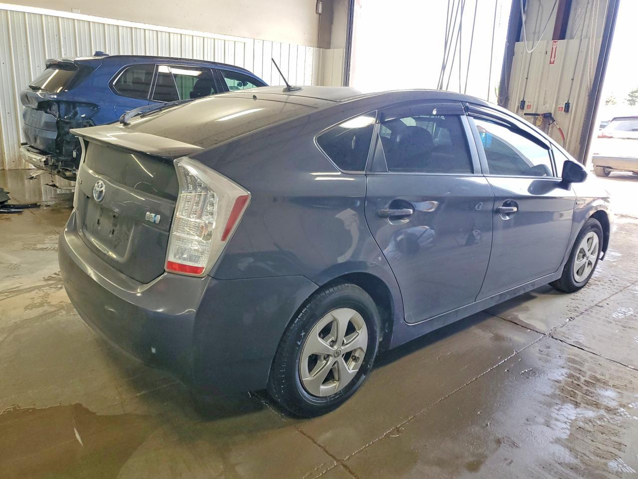 2010 Toyota Prius Iii - Фото 3