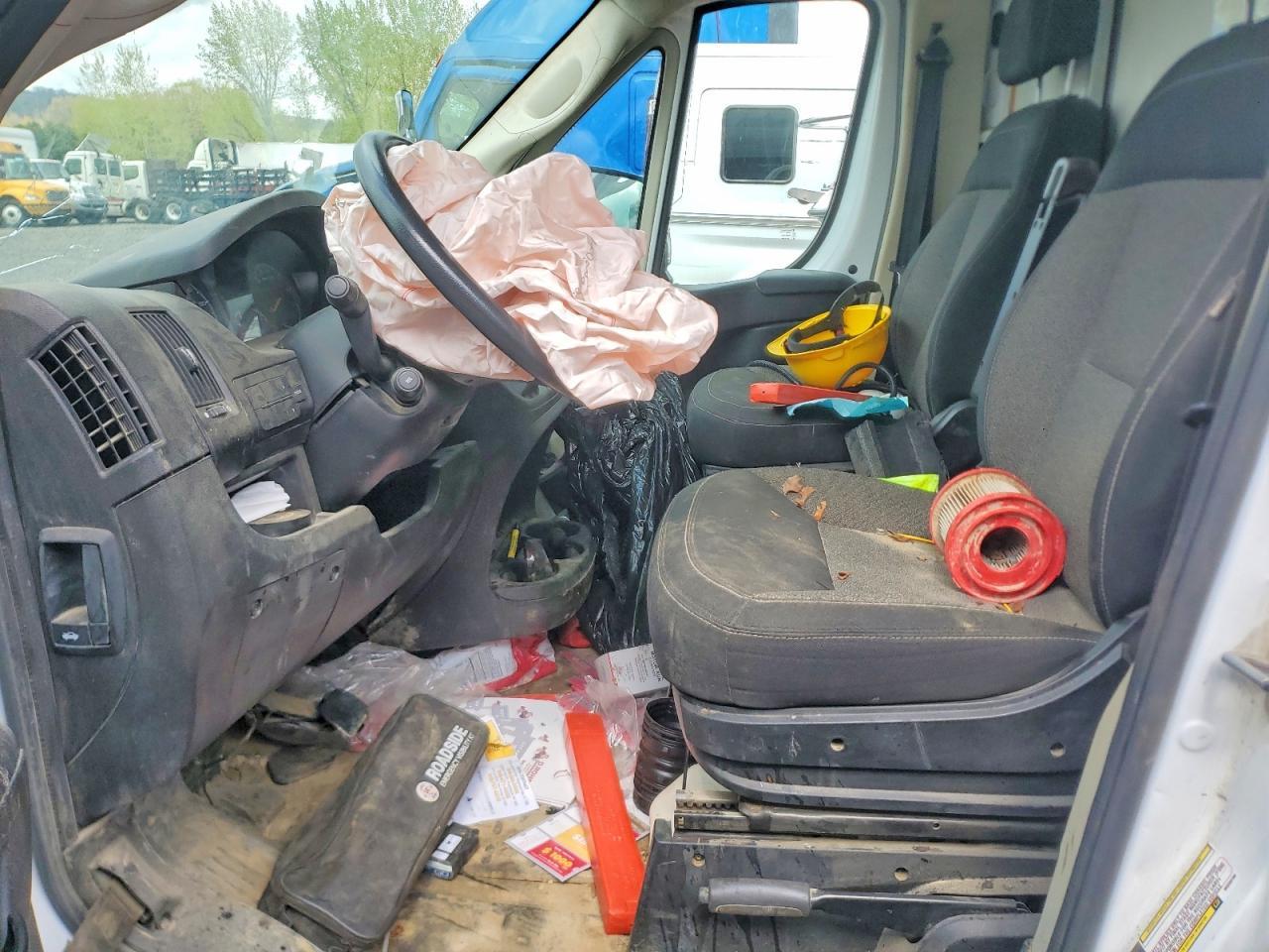 2021 Ram Promaster 3500 Box Truck - Фото 7