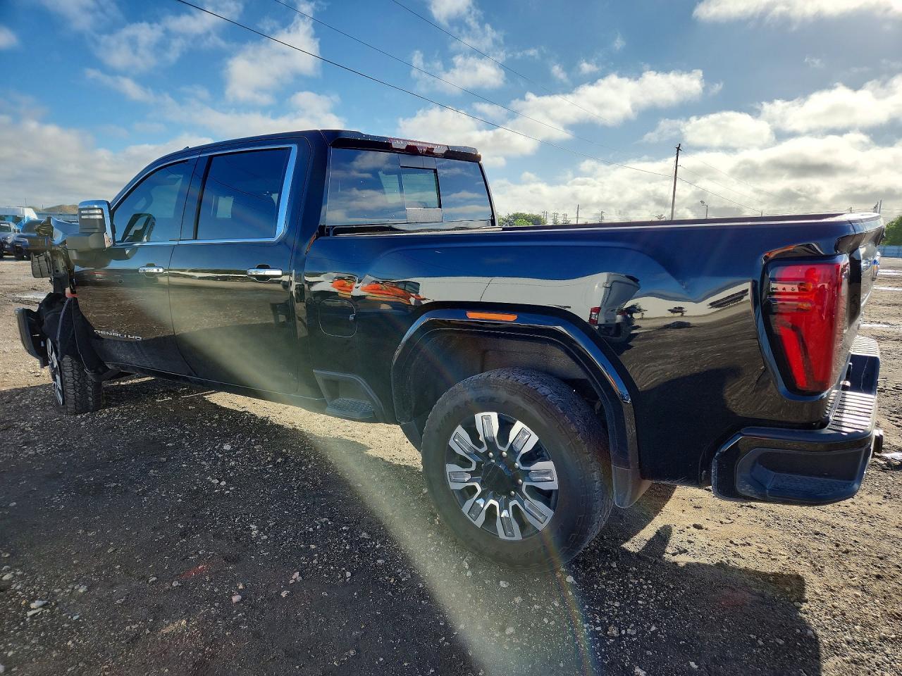 2025 GMC Sierra K2500 Denali - Фото 2