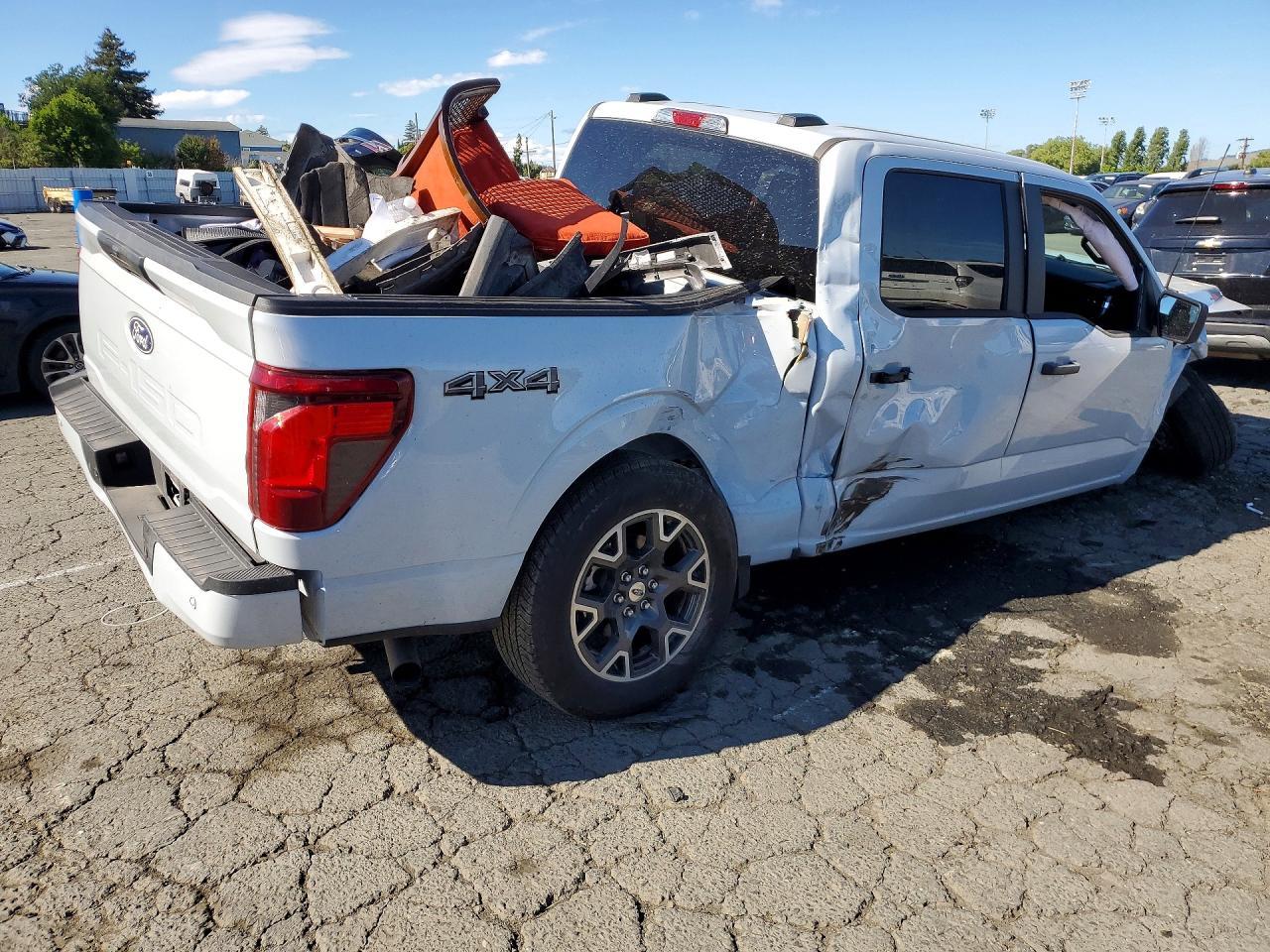 2025 Ford F150 - Image 3