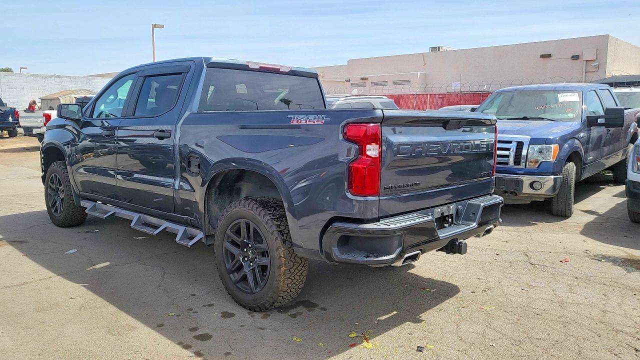 2021 Chevrolet Silverado K1500 Trail Boss Custom - Фото 3
