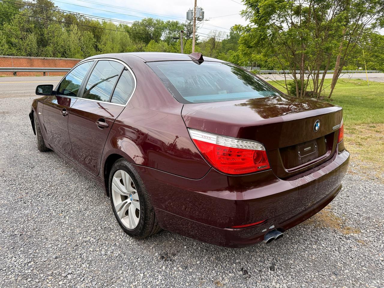 2009 BMW 528 I - Фото 3