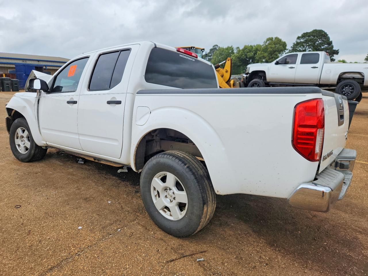 2005 Nissan Frontier Se - Фото 2