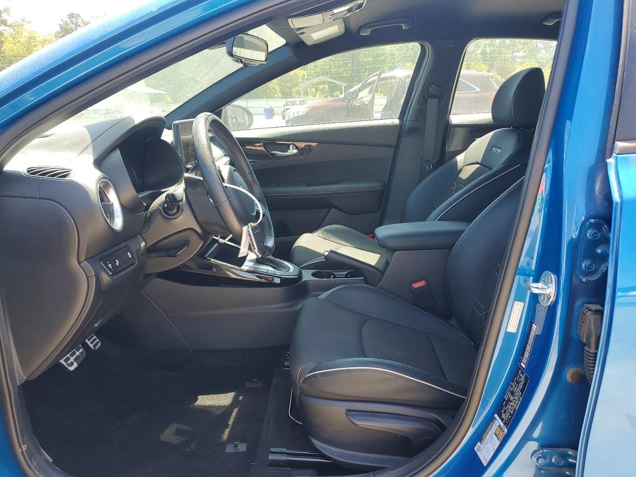 2022 Kia Forte Gt Line - Image 7
