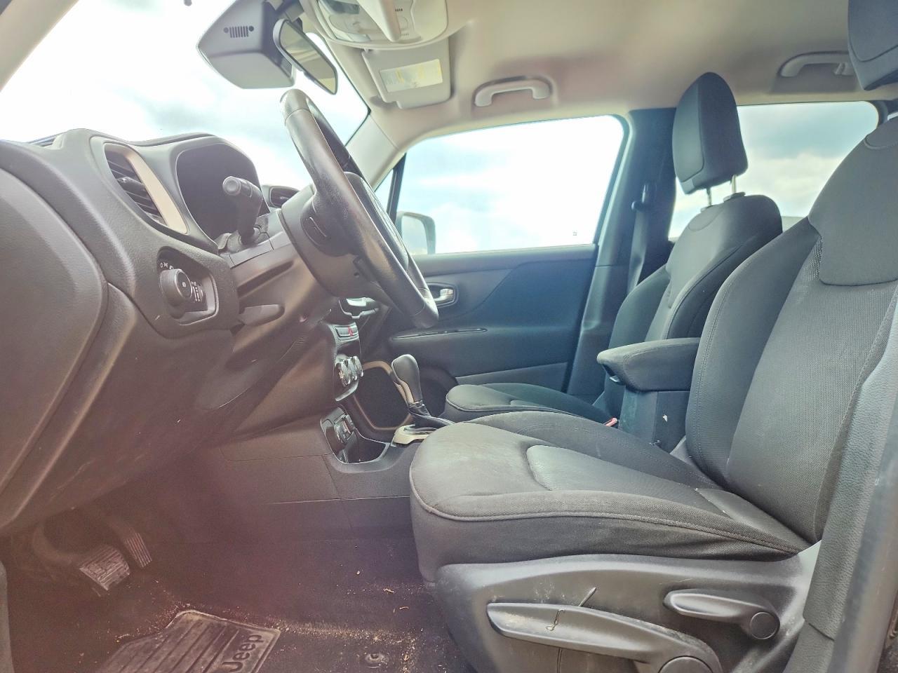 2015 Jeep Renegade Latitude - Фото 7
