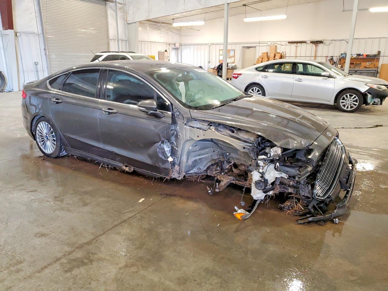 2016 Ford Fusion Titanium - Фото 4