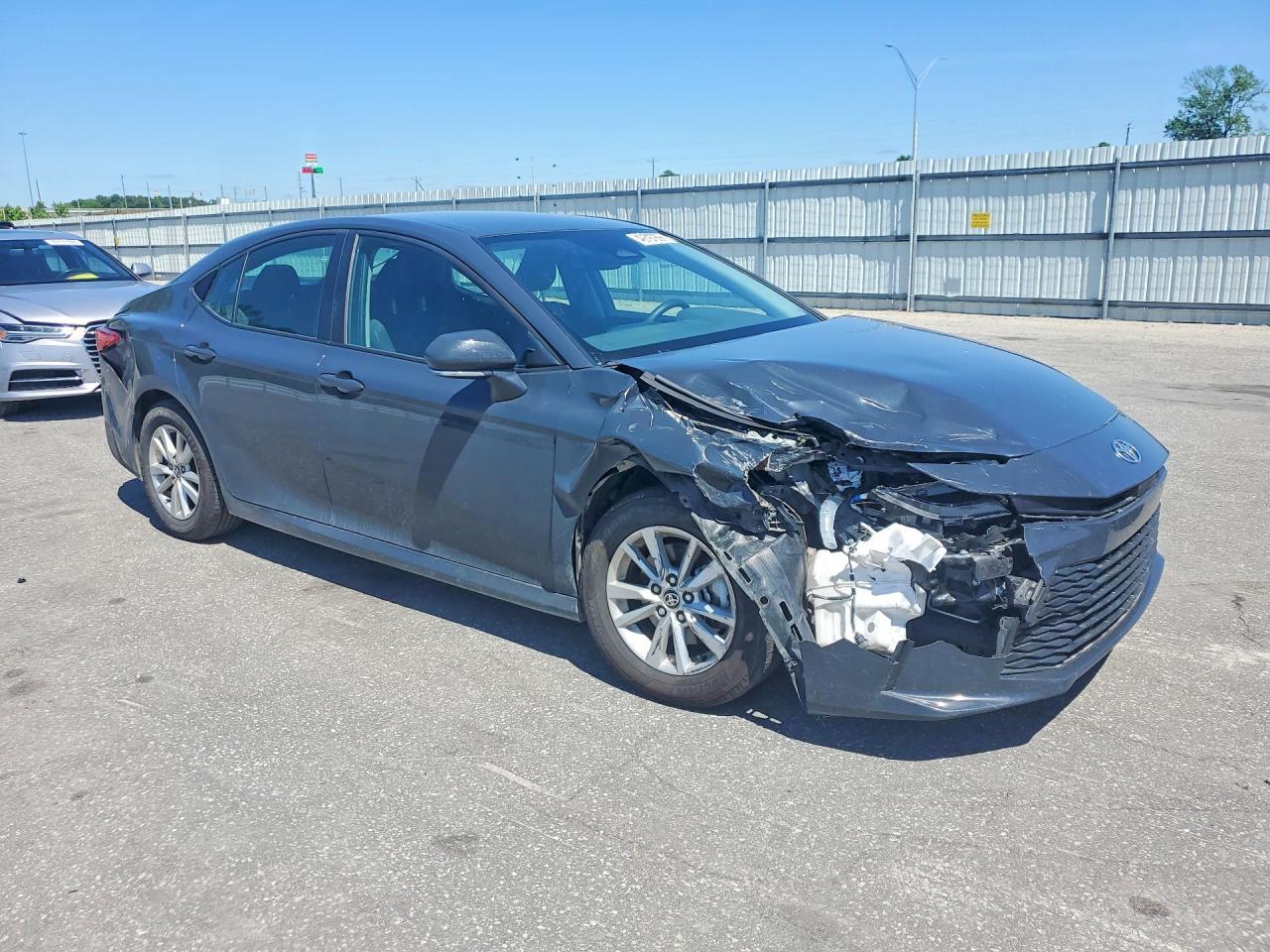2025 Toyota Camry Le - Фото 4