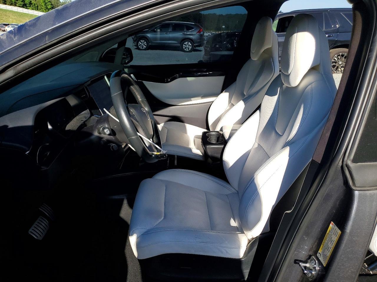 2018 Tesla Model X - Image 7
