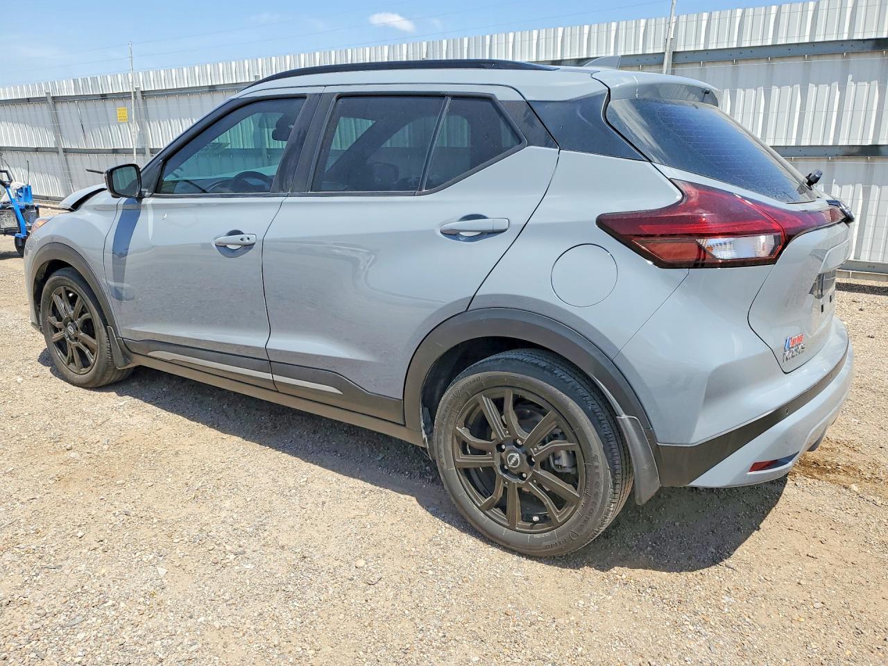 2023 Nissan Kicks Sr - Фото 2