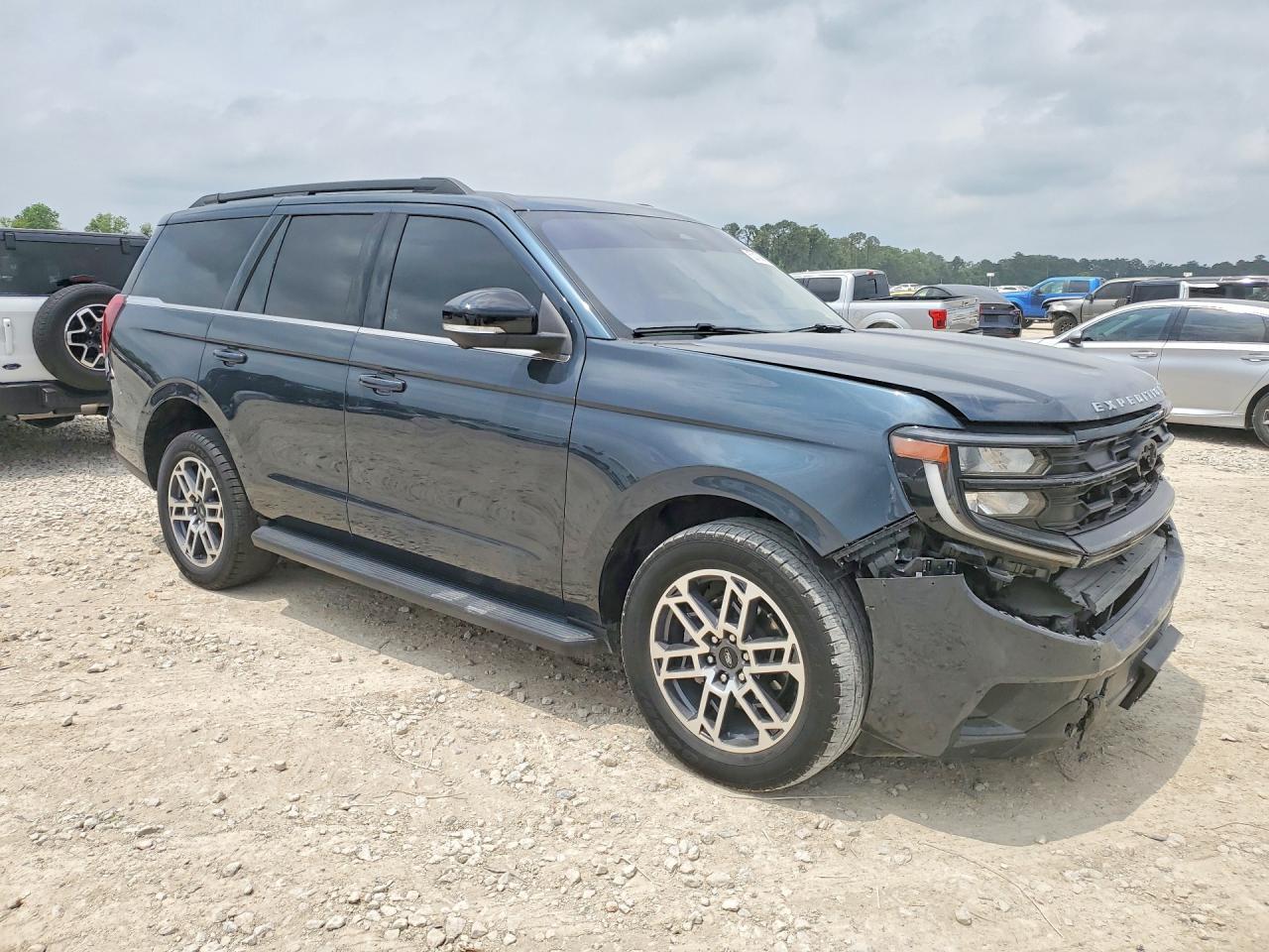 2025 Ford Expedition Active - Фото 4