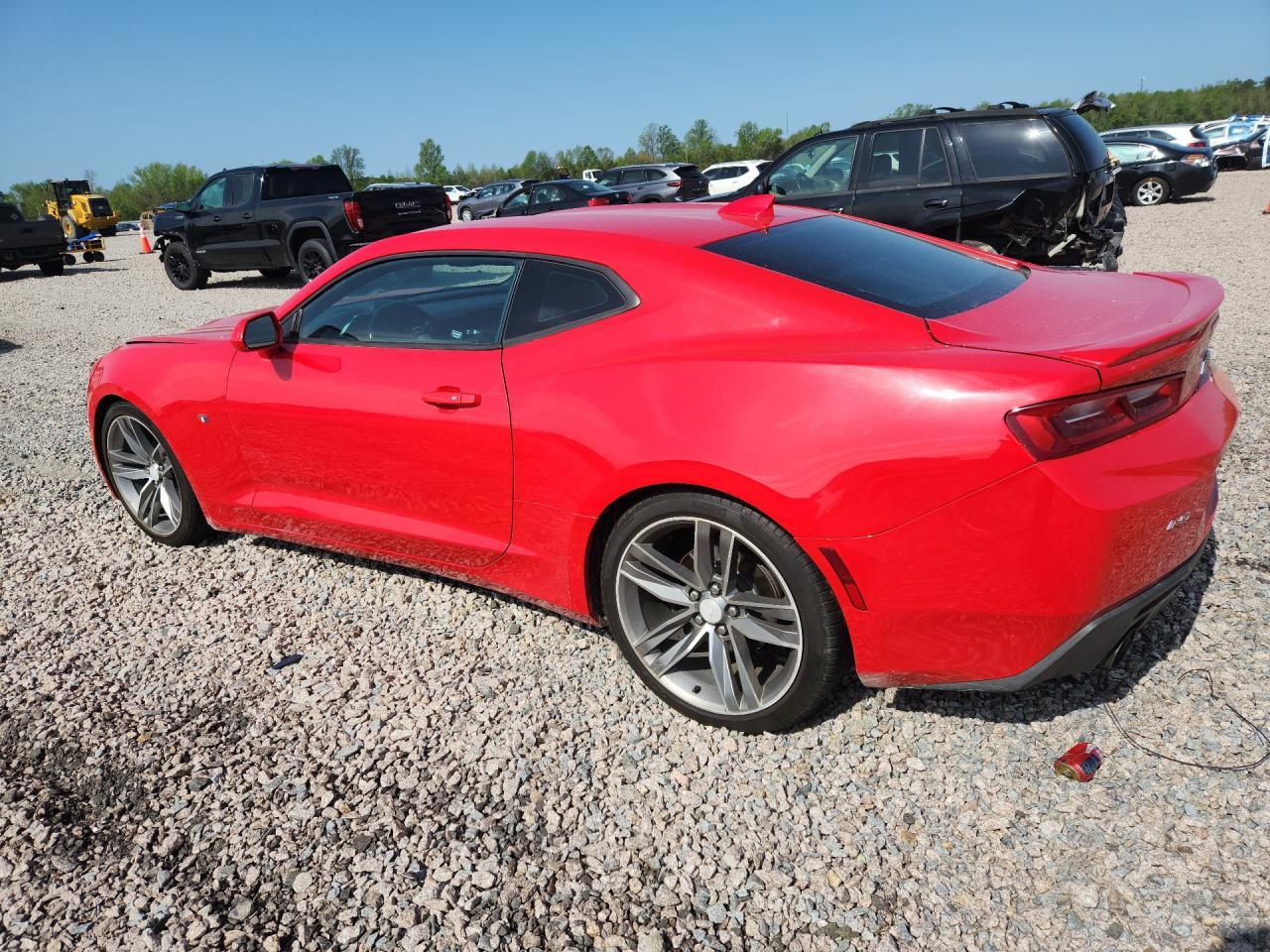2017 Chevrolet Camaro Lt - Image 2