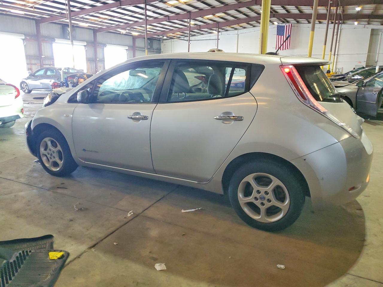 2012 Nissan Leaf Sv - Фото 2