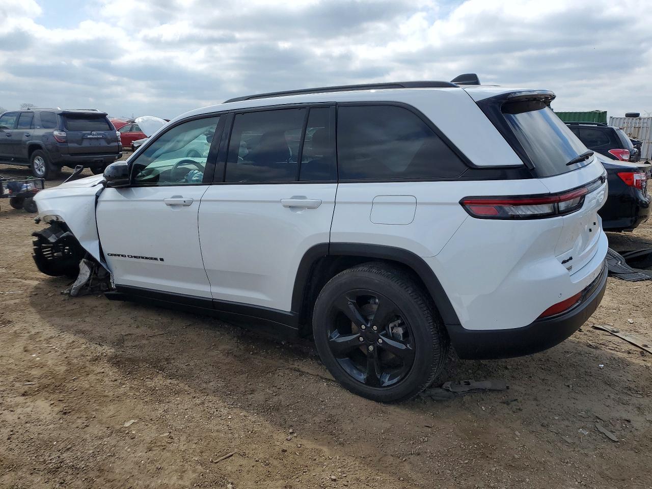 2023 Jeep Grand Cherokee - Image 2