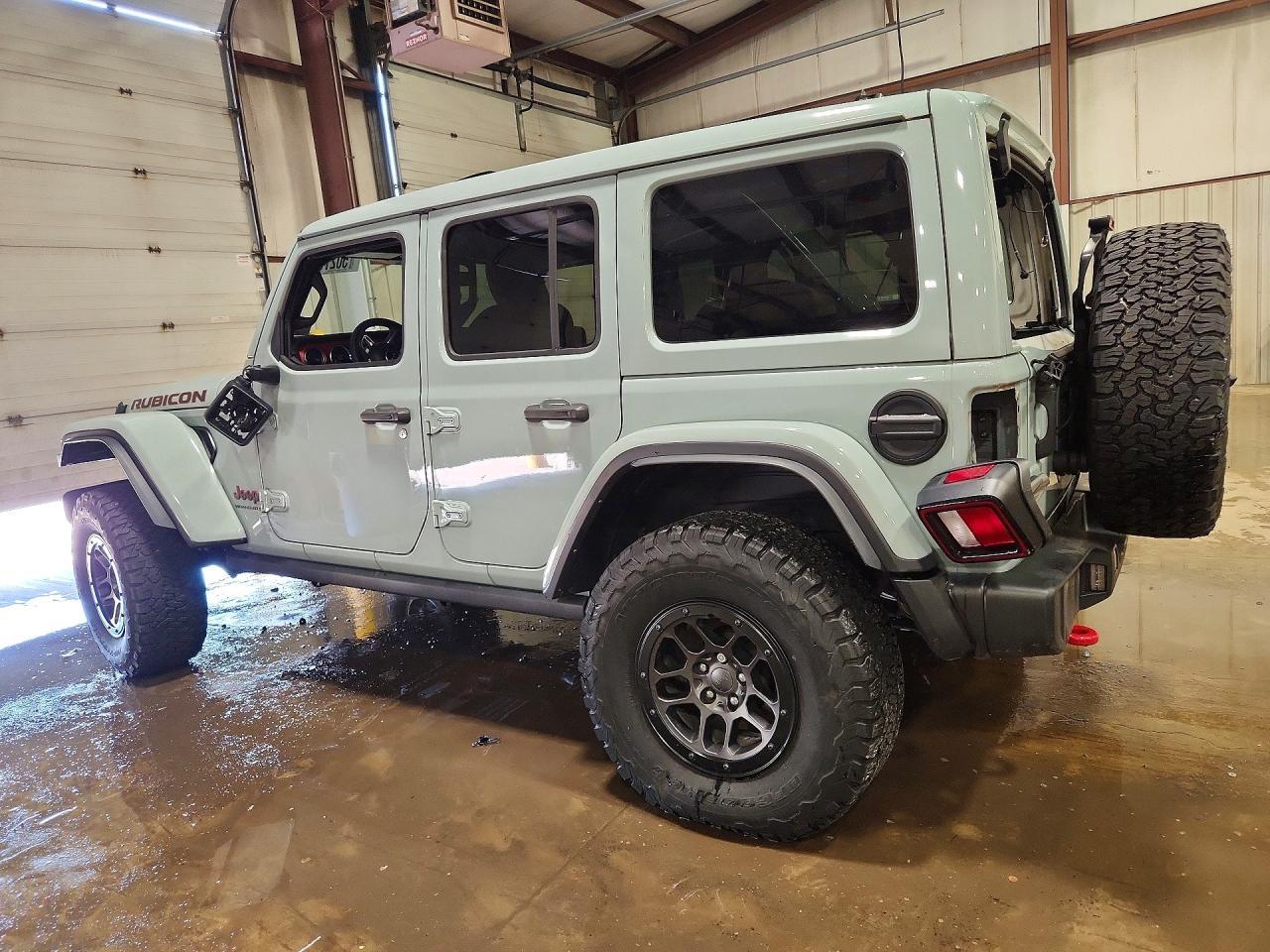 2023 Jeep Wrangler Rubicon - Фото 2