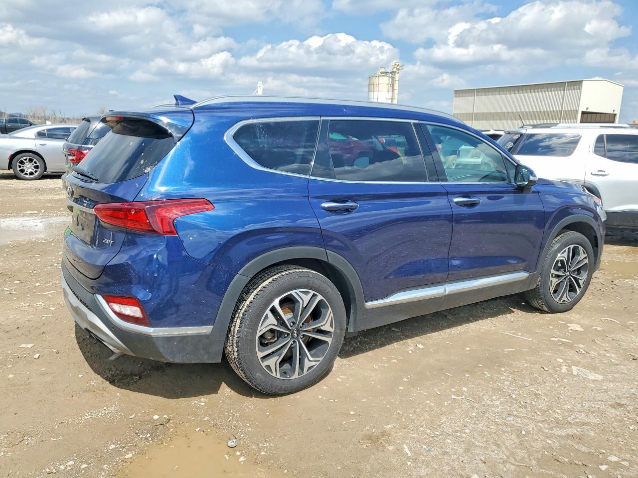 2019 Hyundai Santa Fe Limited 2.0T - Image 3