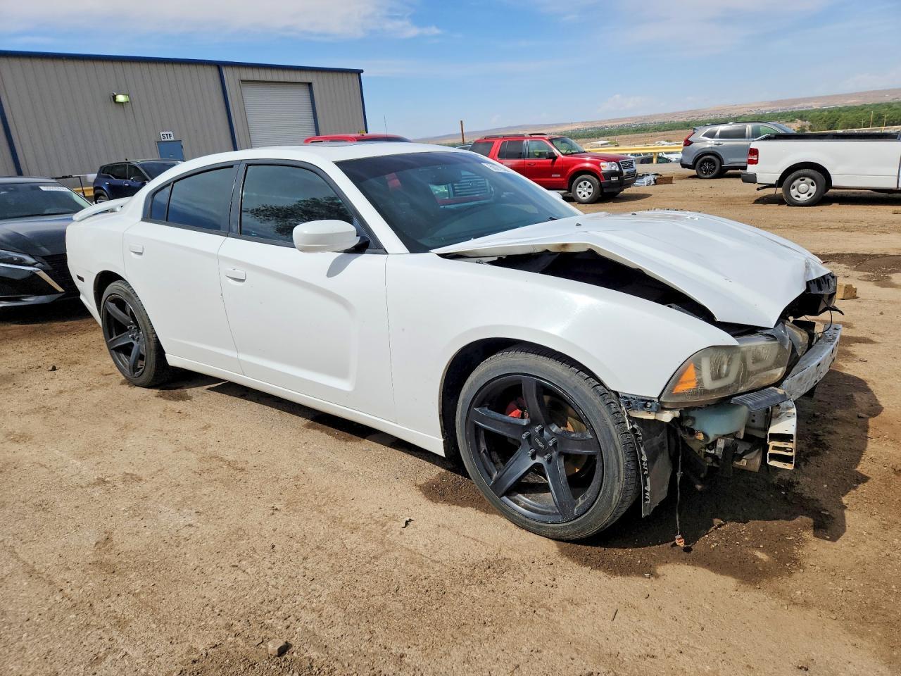 2013 Dodge Charger Sxt - Image 4