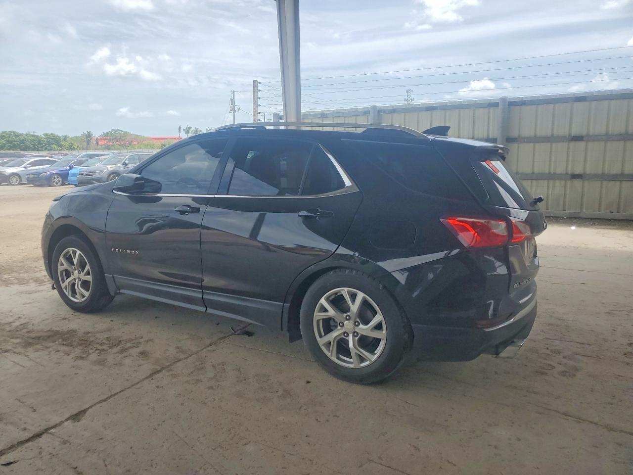 2018 Chevrolet Equinox Lt - Фото 2