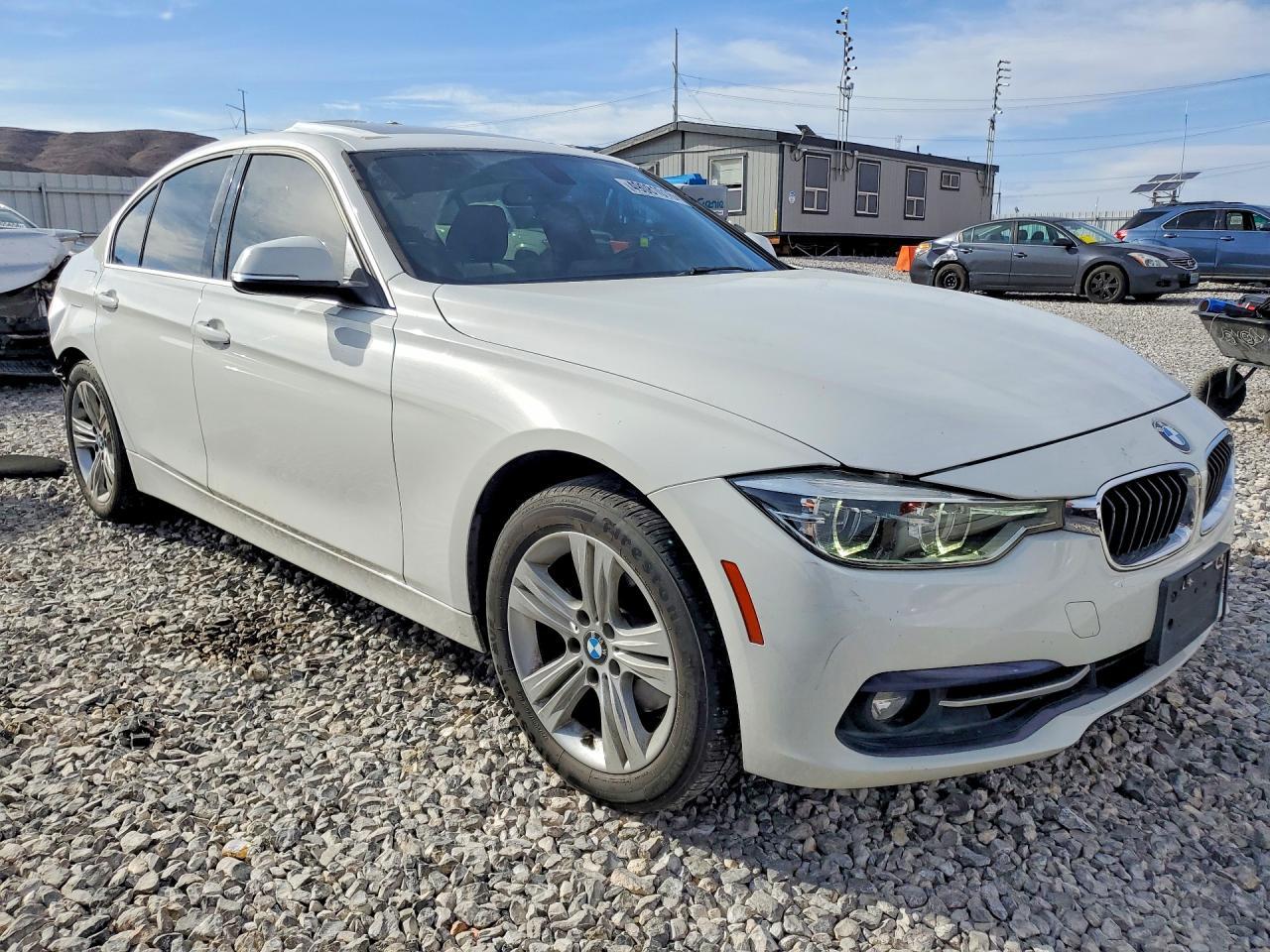 2018 BMW 330 I - Image 4