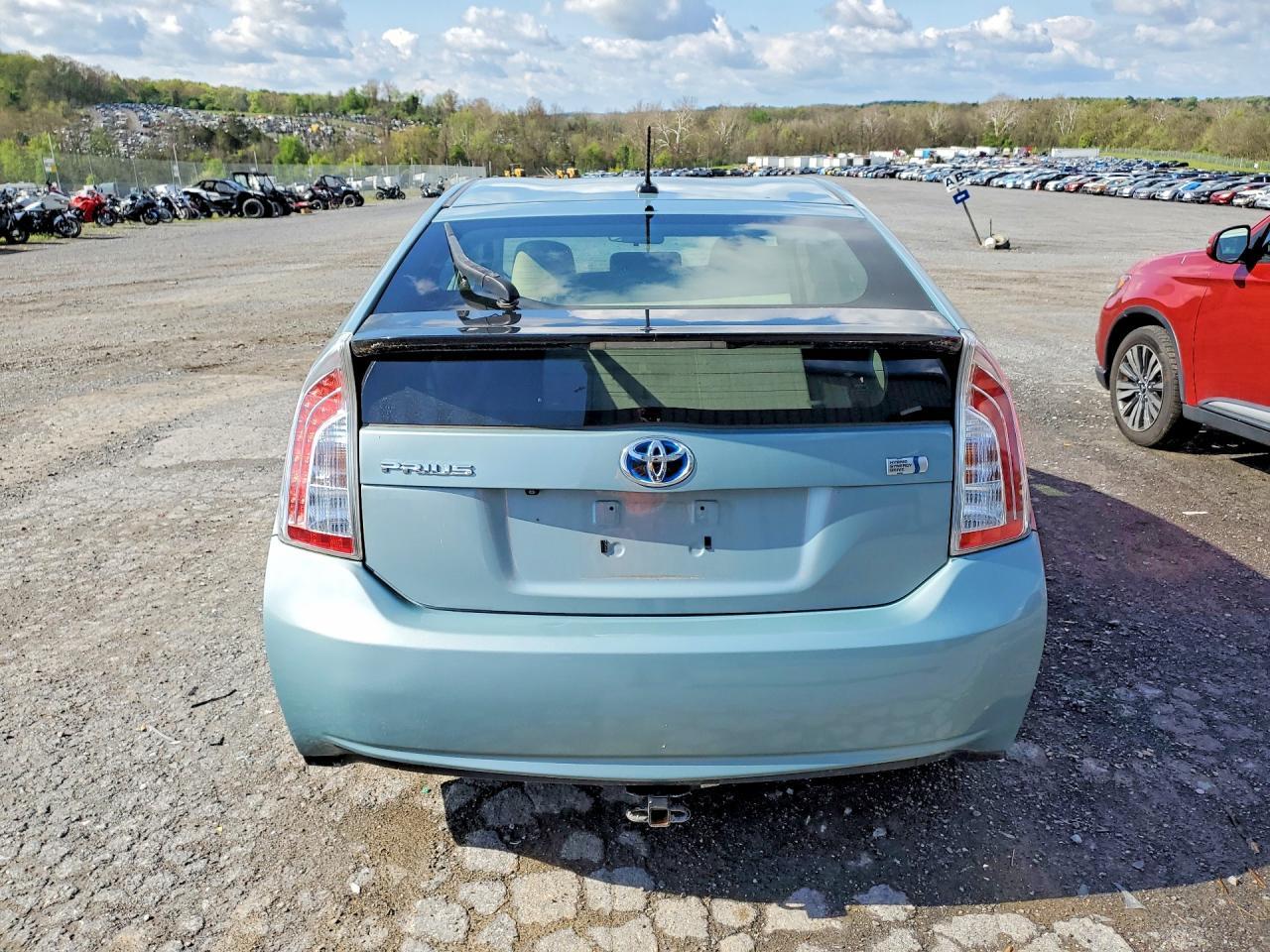 2013 Toyota Prius Three - Фото 6
