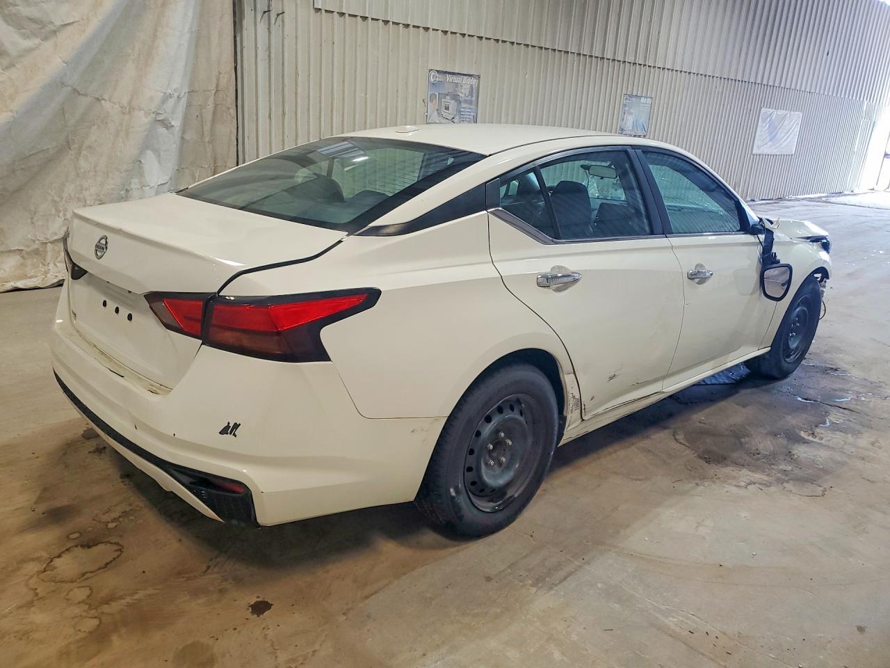 2019 Nissan Altima 2.5 S - Фото 3